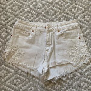 White Bullhead Jean Shorts Size 5!